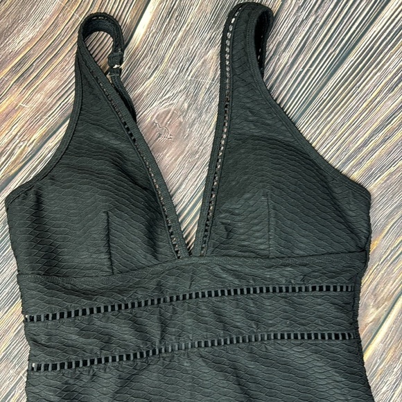 Sea Level Swim Black One Piece- Size 10 - Picture 4 of 14